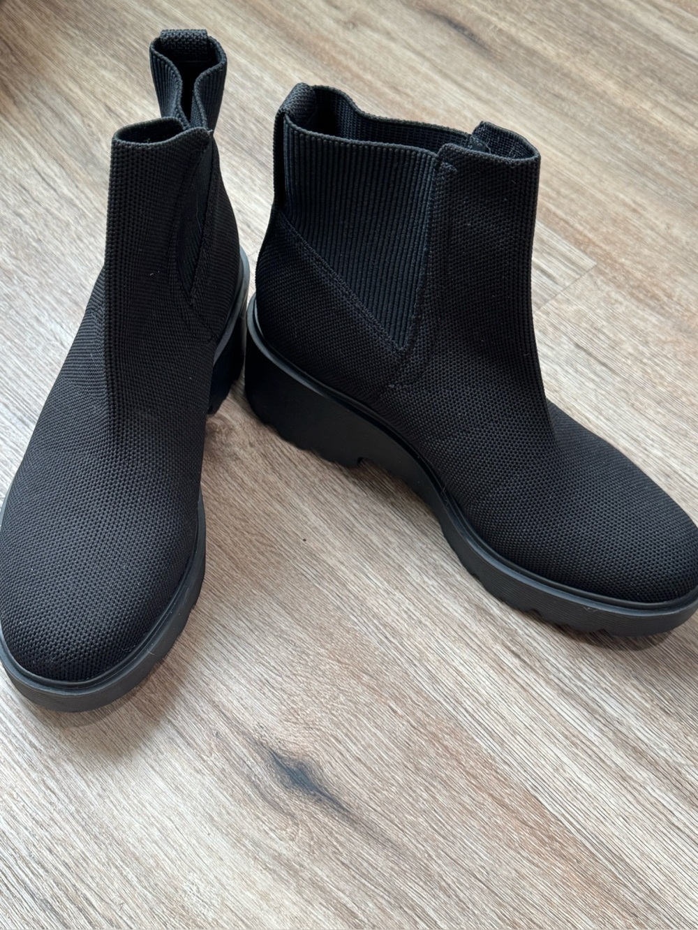 Vivaia Boots